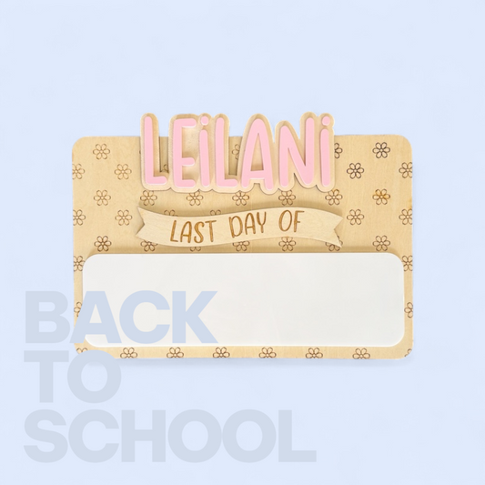 Back to School Sign - Flowers